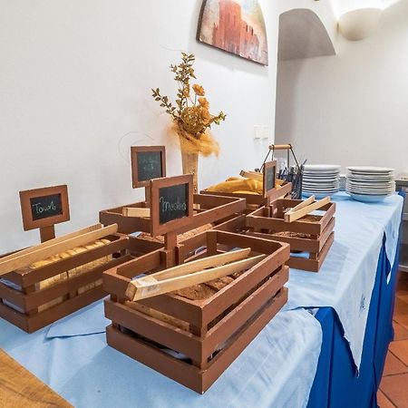 Klaster Hejnice - Vzdelavaci, Konferencni A Poutni Dum Buitenkant foto