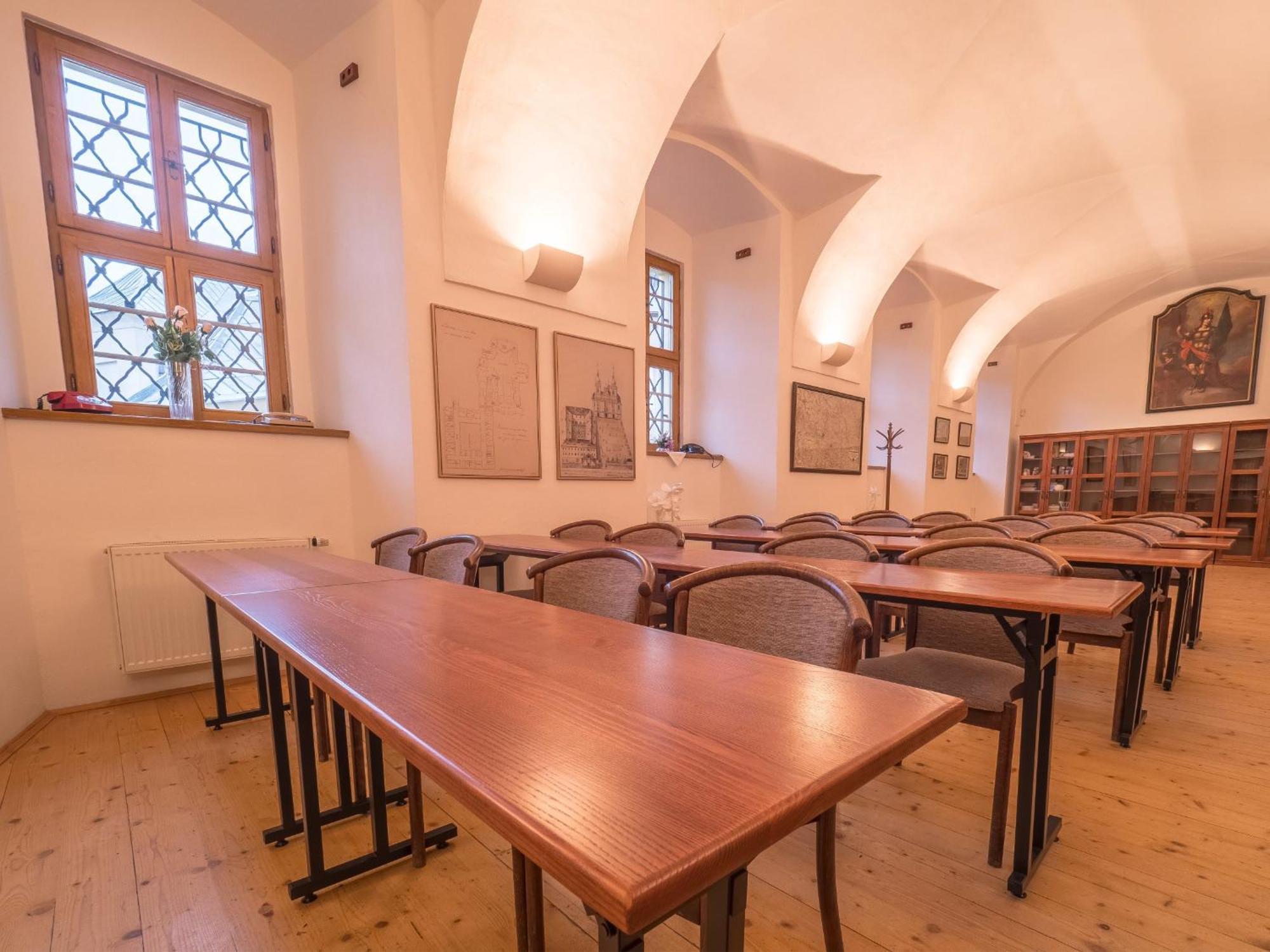Klaster Hejnice - Vzdelavaci, Konferencni A Poutni Dum Buitenkant foto
