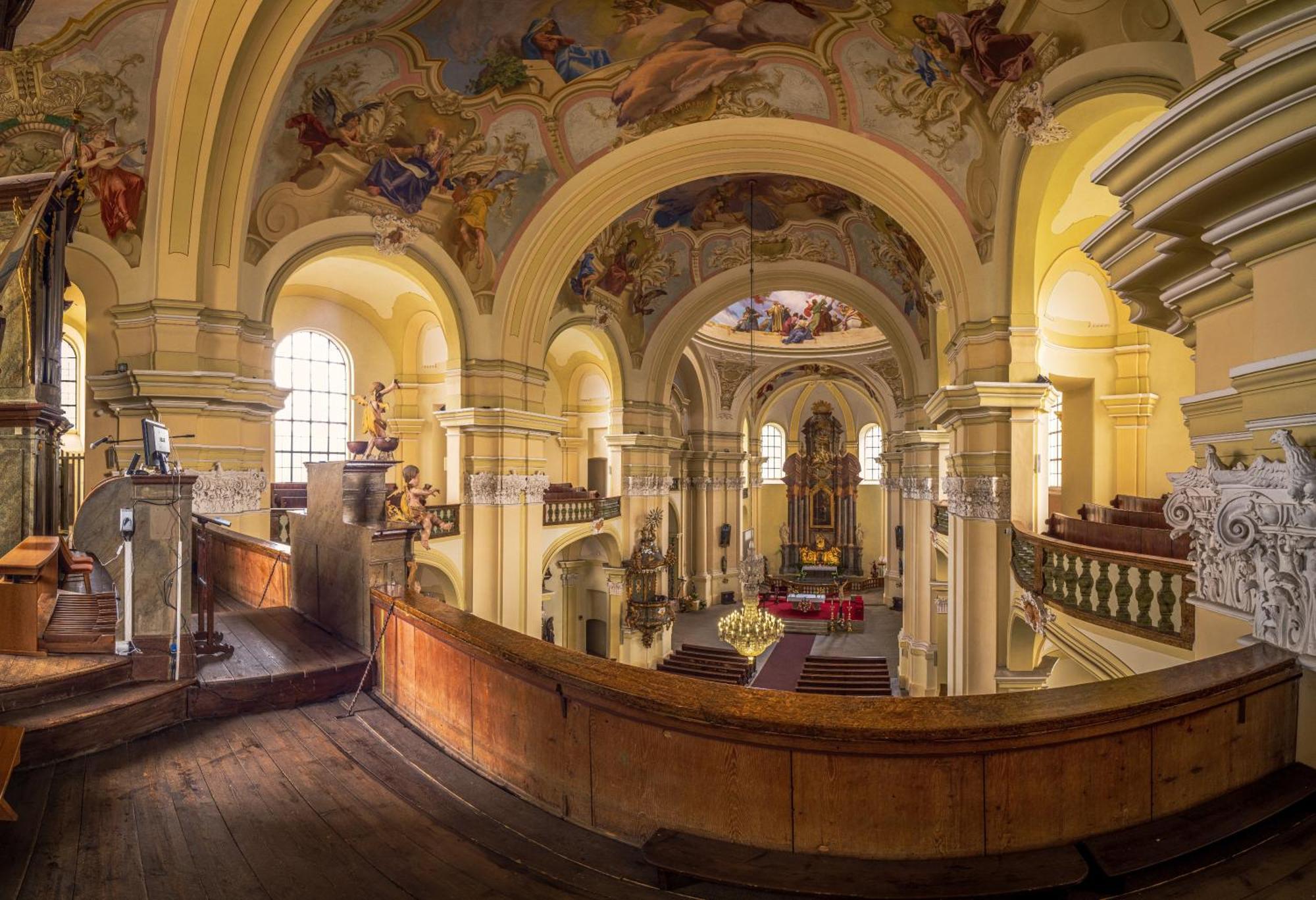 Klaster Hejnice - Vzdelavaci, Konferencni A Poutni Dum Buitenkant foto
